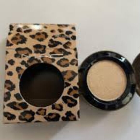 MAC EYE SHADOW * SOFT FORCE * - Picture 1 of 1